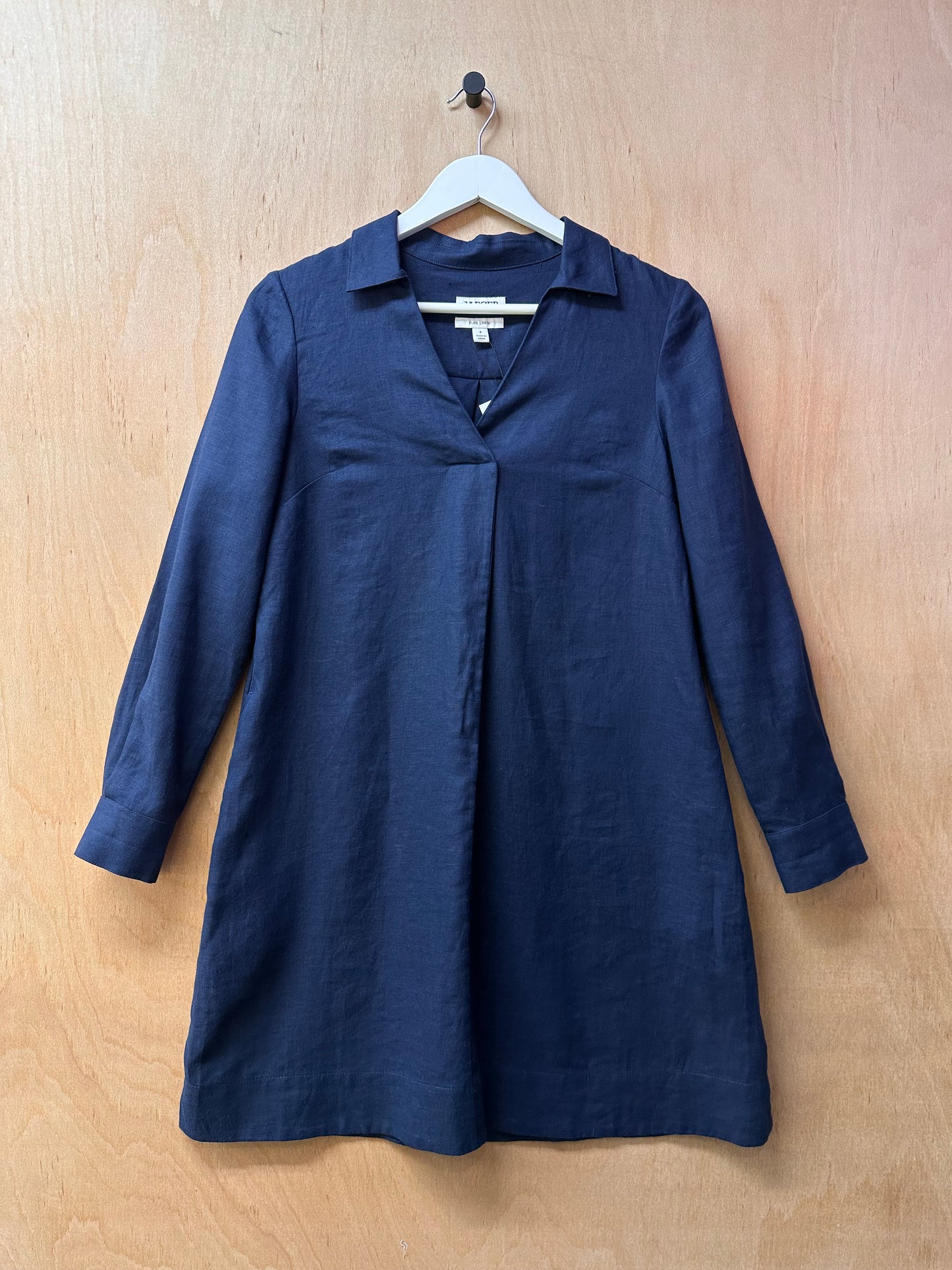 Jaeger Navy Blue Linen Box Pleat V-Neck Shift Tunic Dress, Size 8 – Handpicked Preloved
