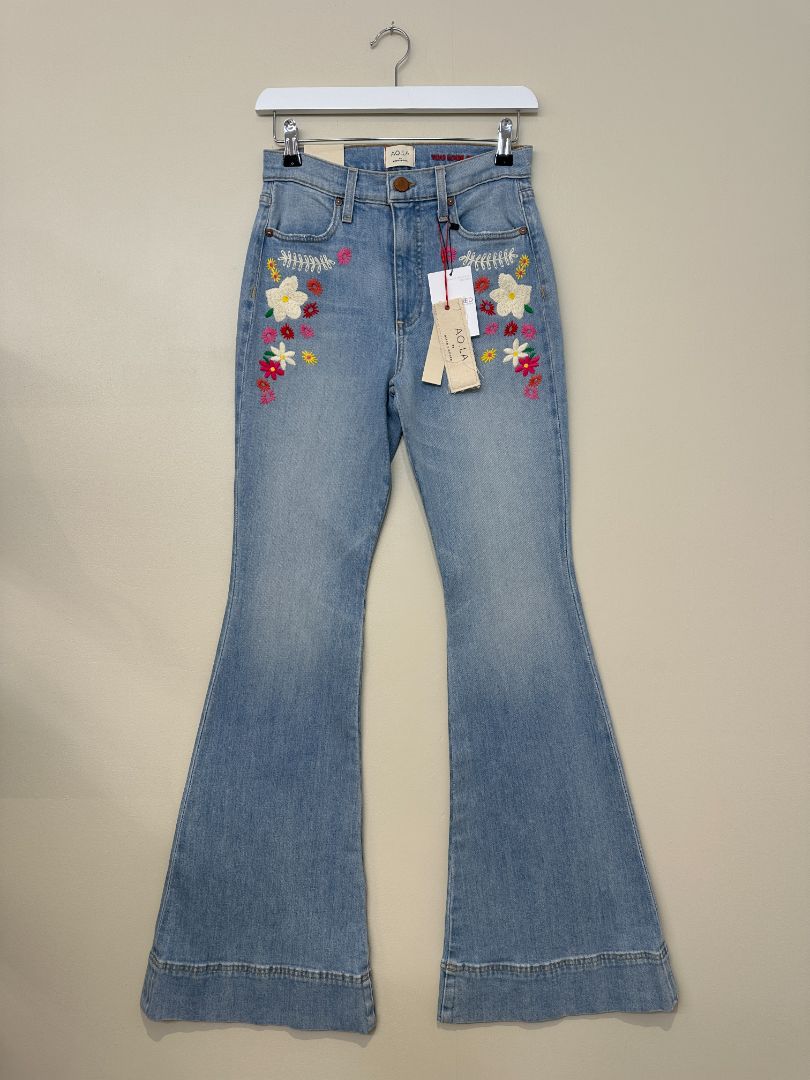 Alice + Olivia Light blue Embroidered High Rise Bell Jeans - Size 8