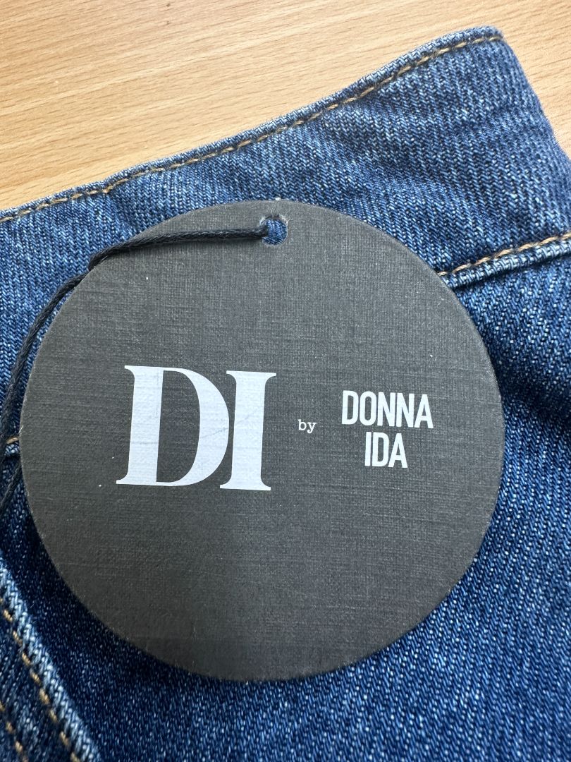 Donna IDA Blue Midi Denim Skirt - Size XL