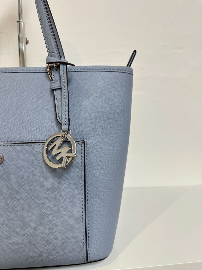 Michael Kors Blue Jet Set Snap Pocket Tote