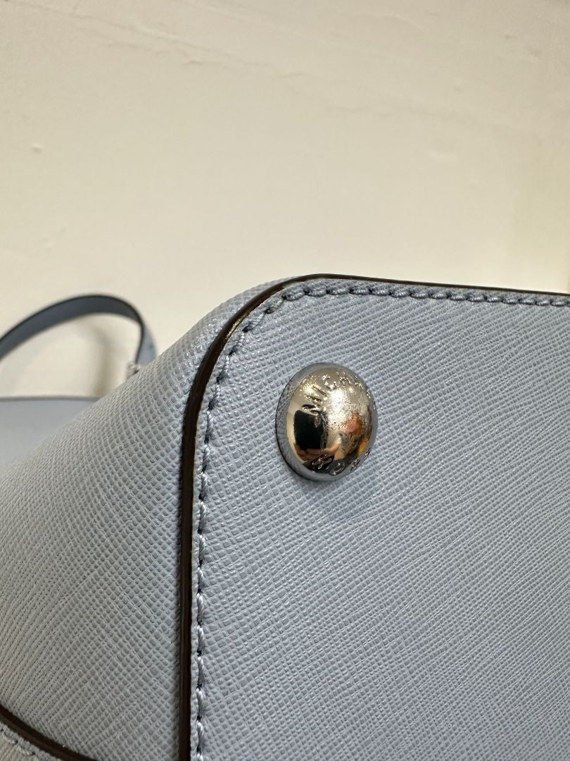 Michael Kors Blue Jet Set Snap Pocket Tote